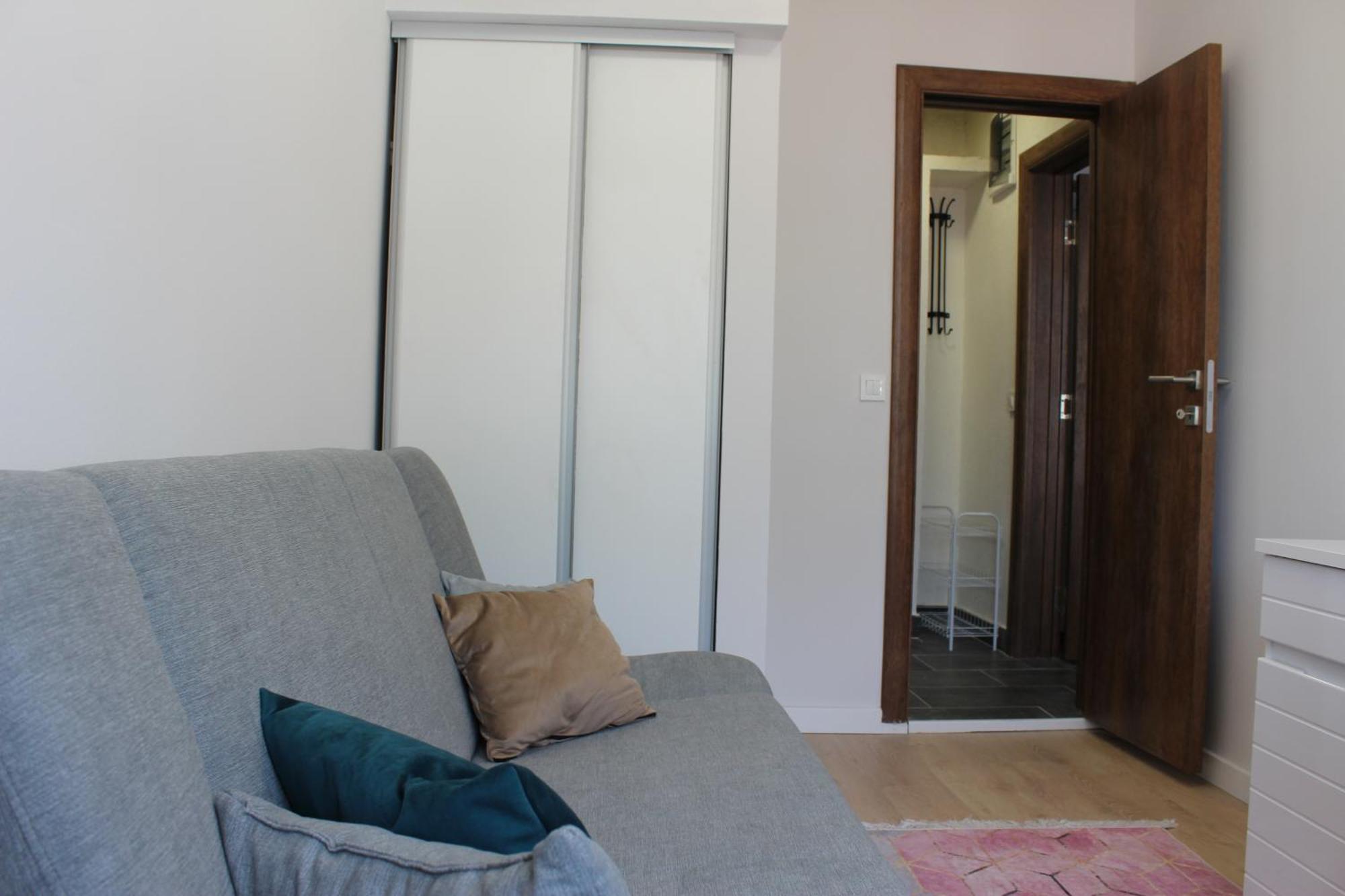 Modern By The Sea In The Center Of Igalo